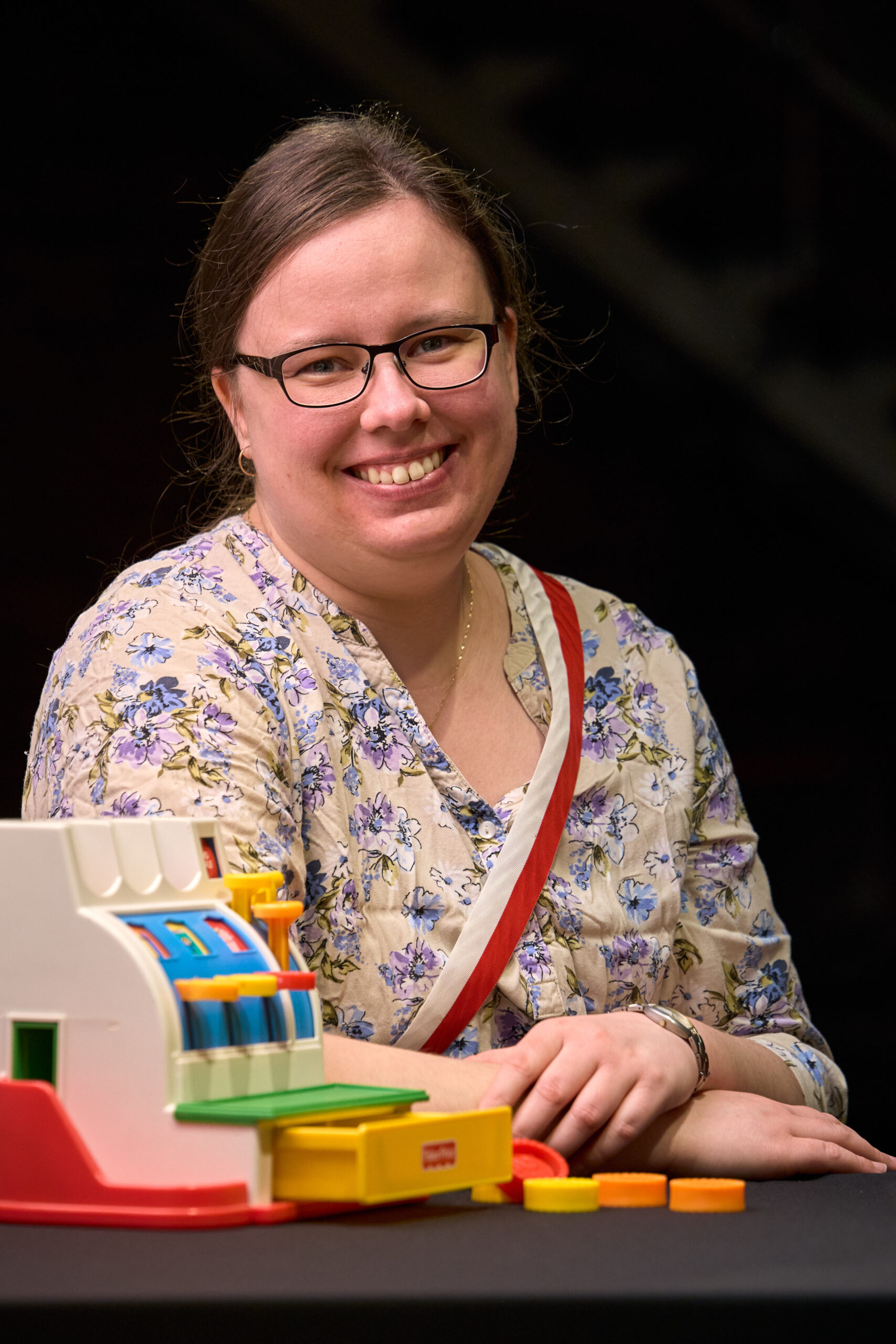 Mari Karlsson, Taloudenhoitaja